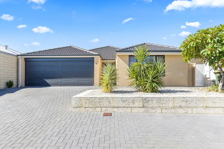 25 Floresta Street, Sinagra WA 6065