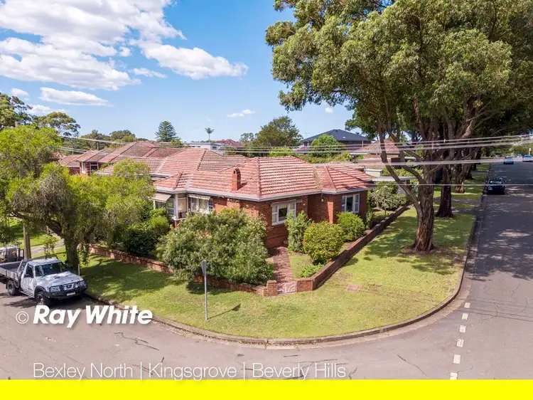 1 Caloola Crescent, Beverly Hills NSW 2209