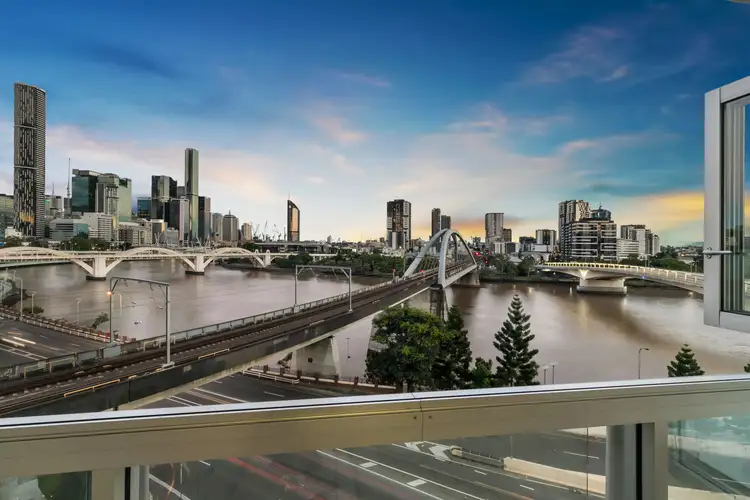 Second view of Homely unit listing, 611/6 Exford Street, Brisbane City QLD 4000