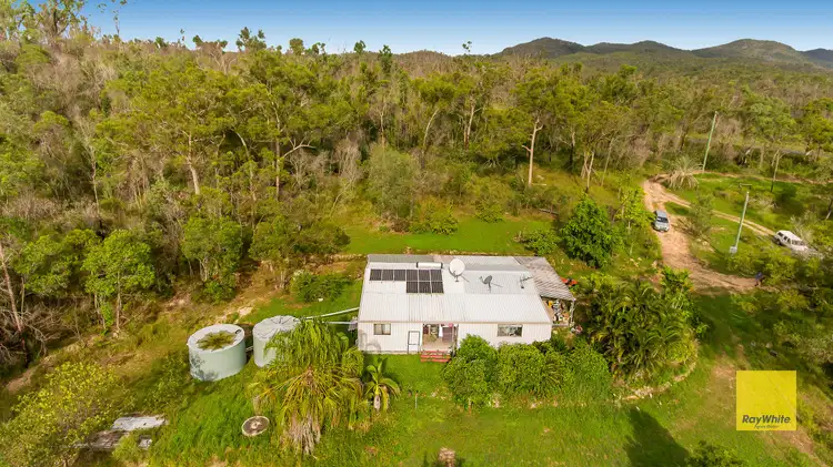 1406 Tableland Road, Mount Tom QLD 4677