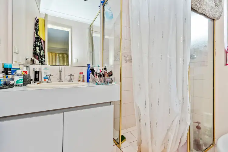 Seventh view of Homely house listing, 4 Glendale Mews, Ballajura WA 6066