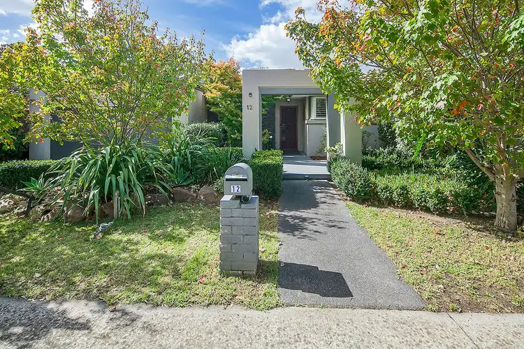 12 Harpenden Terrace, Cranbourne VIC 3977