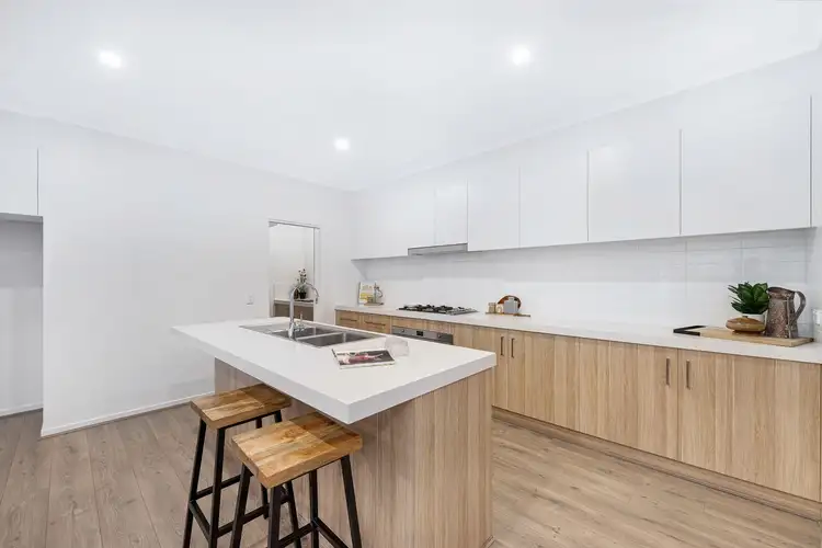 Fifth view of Homely townhouse listing, 1/11 Gloucester Street, Mount Waverley VIC 3149