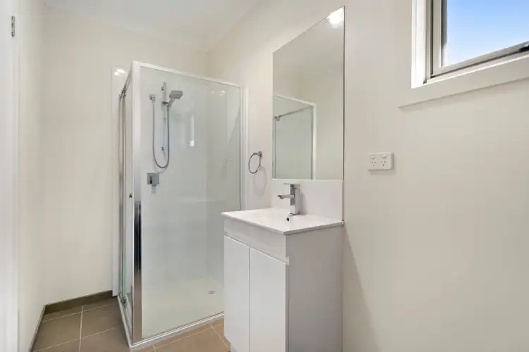 Sixth view of Homely house listing, 4/19 Central Avenue, Thomastown VIC 3074