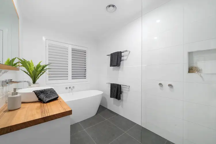 Sixth view of Homely house listing, 18 Weary Dunlop Drive, Benalla VIC 3672