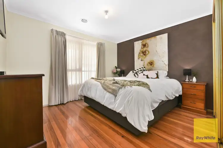 Sixth view of Homely house listing, 5 Baileyana Drive, Endeavour Hills VIC 3802