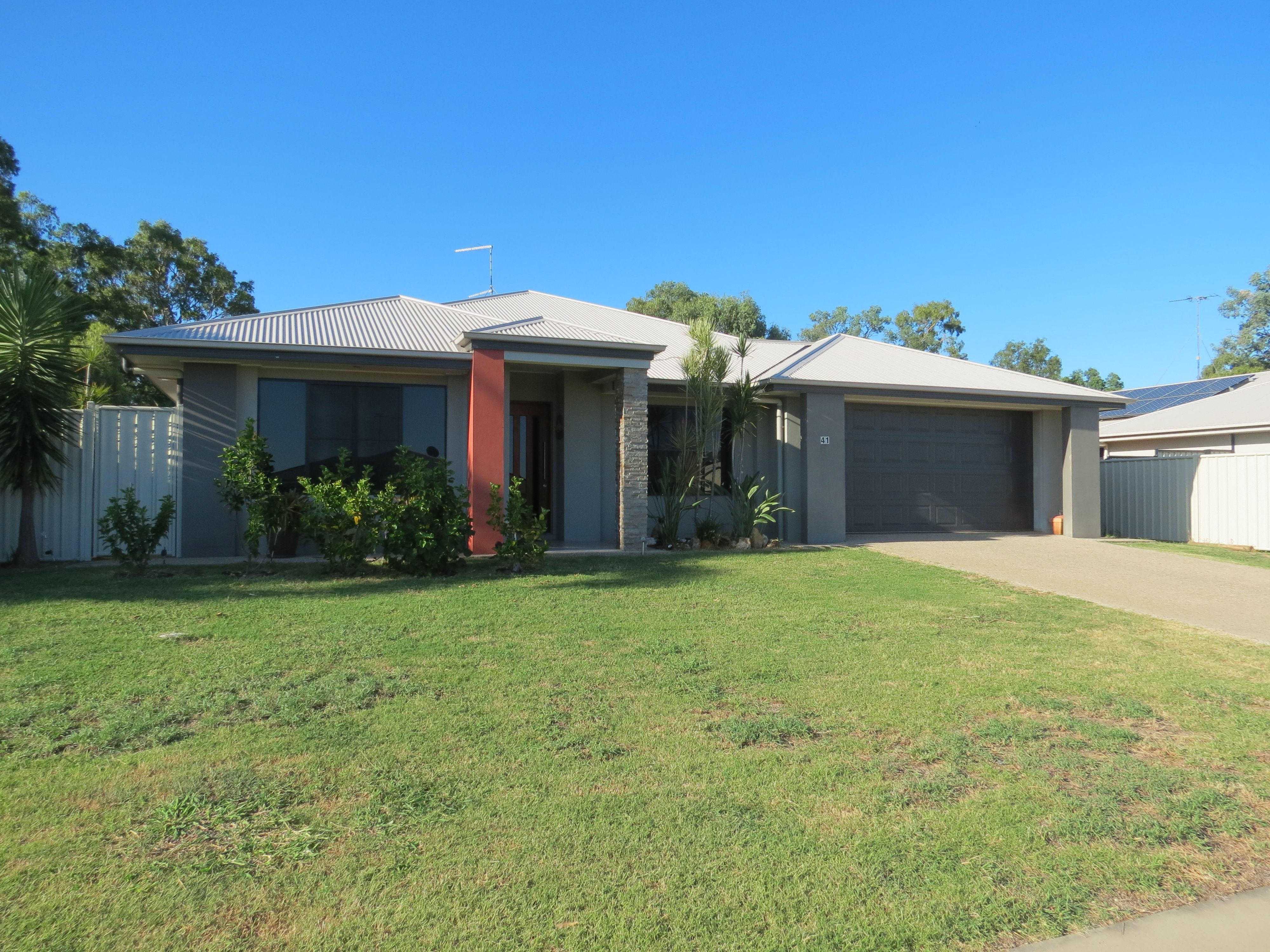 41 Newman Drive, Emerald QLD 4720