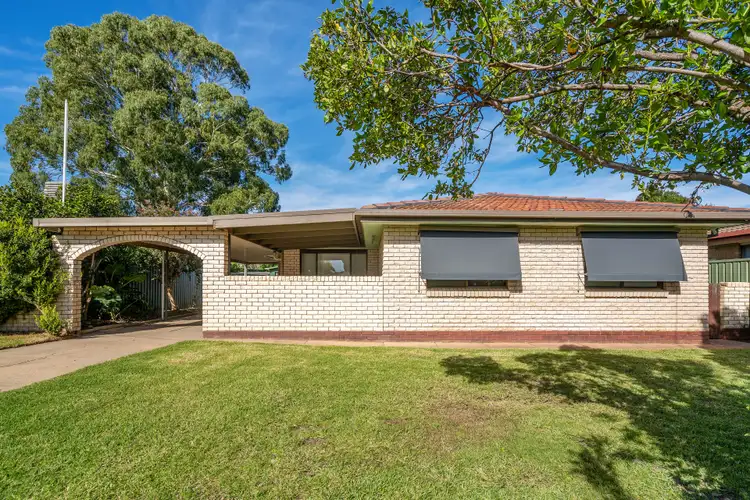 442 Lake Albert Road, Lake Albert NSW 2650