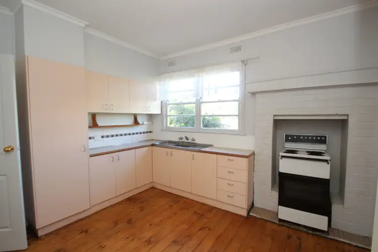 Fifth view of Homely house listing, 5 Wadeson Street, Cobram VIC 3644