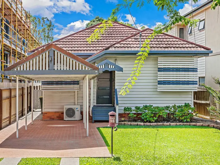 98 Hargreaves Avenue, Chelmer QLD 4068