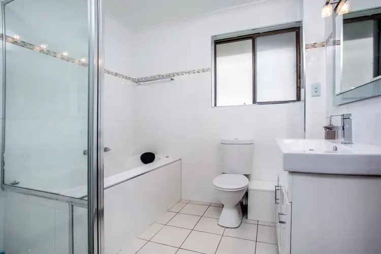 Fourth view of Homely unit listing, 4/15 Virginia Street, North Wollongong NSW 2500