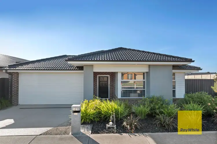 129 Rossack Drive, Grovedale VIC 3216