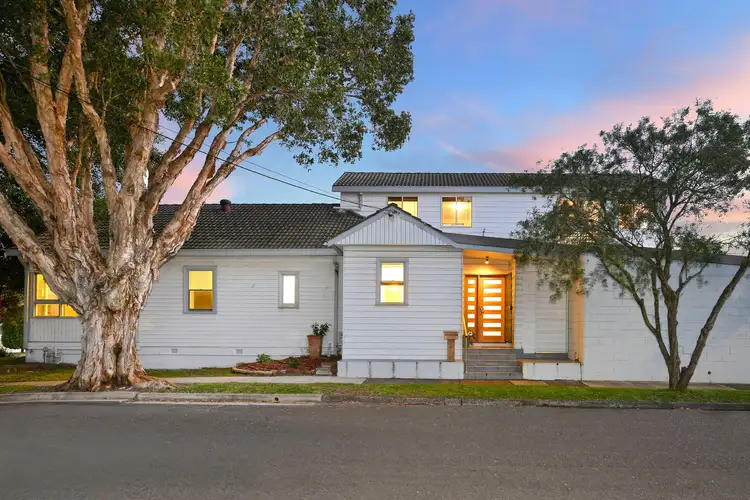 16 Chelmsford Avenue, Botany NSW 2019