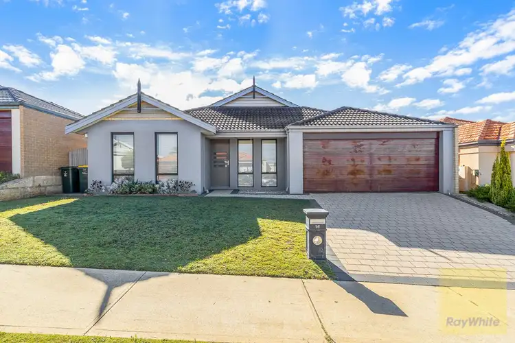 16 Longleaf Drive, Clarkson WA 6030