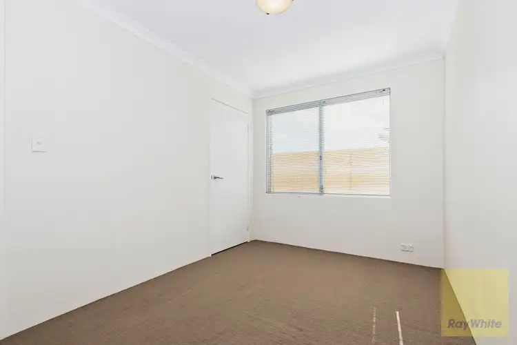 Fifth view of Homely house listing, 2 Brigsley Way, Ridgewood WA 6030