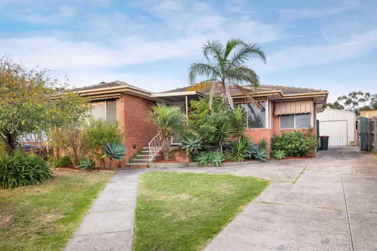 8 Corinella Crescent, Dallas VIC 3047