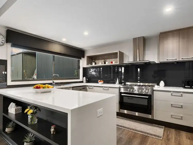Fourth view of Homely house listing, 35 Kareen Court, Mansfield VIC 3722