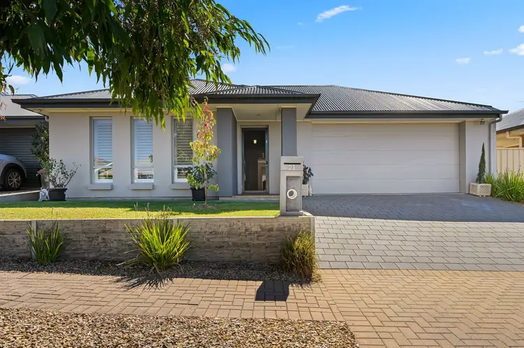 21 Halton Court, Seaford Meadows SA 5169