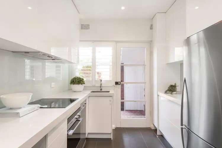 Third view of Homely apartment listing, 2/1 Sutherland Street, Cremorne NSW 2090