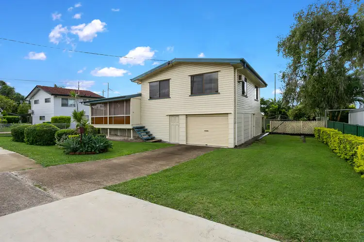 4 Raceview Street, Raceview QLD 4305