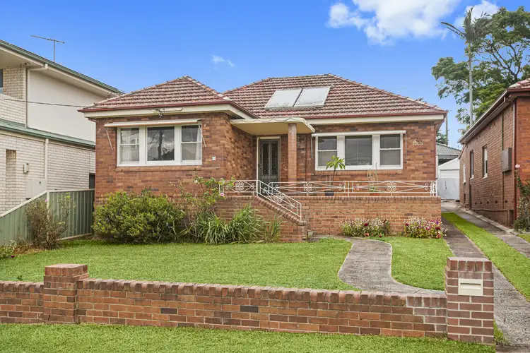 51 Bungalow Road, Peakhurst NSW 2210