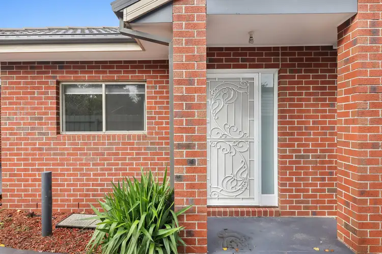 Main view of Homely unit listing, 2/26 Heather Court, Glenroy VIC 3046