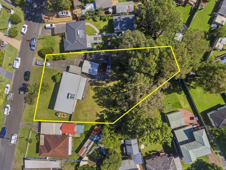 Main view of Homely house listing, 122-124 Barton Street, Oak Flats NSW 2529