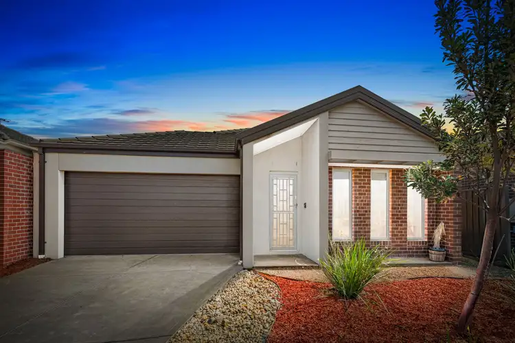 30 Lancewood Road, Manor Lakes VIC 3024