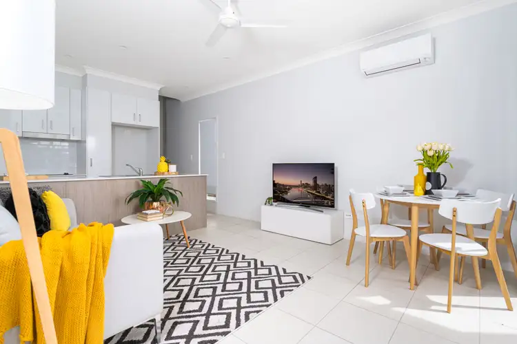 Fourth view of Homely townhouse listing, 1/129 Barbaralla Drive, Springwood QLD 4127