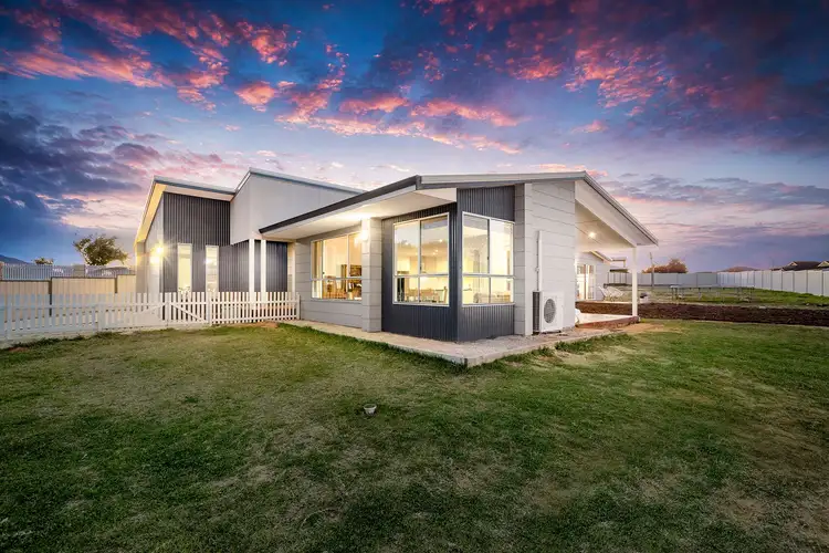 68 Tersonia Way, Strathalbyn WA 6530