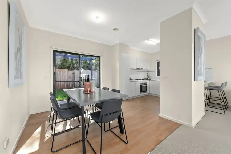 Fifth view of Homely house listing, 2/25 Glenisla Way, Berwick VIC 3806