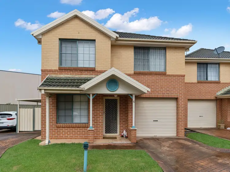 6/6 Plum Close, Casula NSW 2170