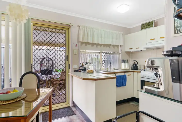 Sixth view of Homely unit listing, 2/6-8 Almara Street, Capalaba QLD 4157