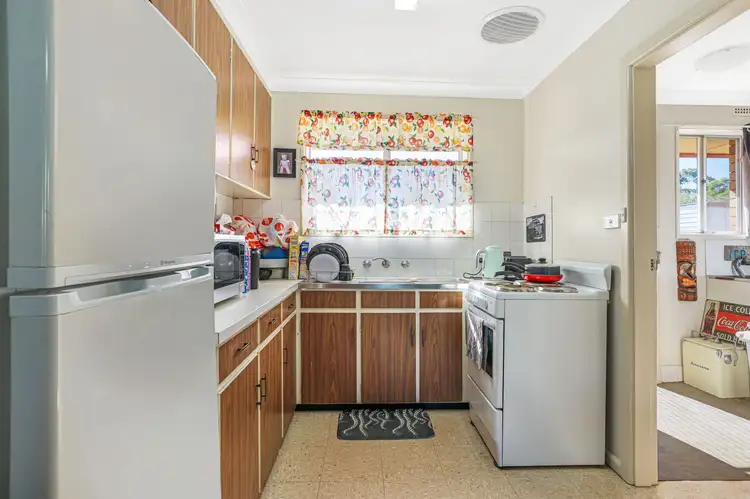 Fourth view of Homely block of units listing, 1 Thomas Street, Tamworth NSW 2340