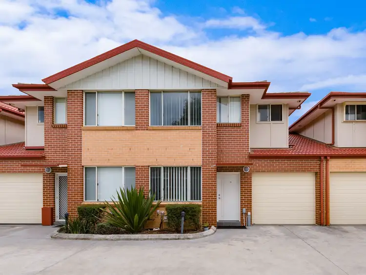 13/221a Waterworth Drive, Mount Annan NSW 2567