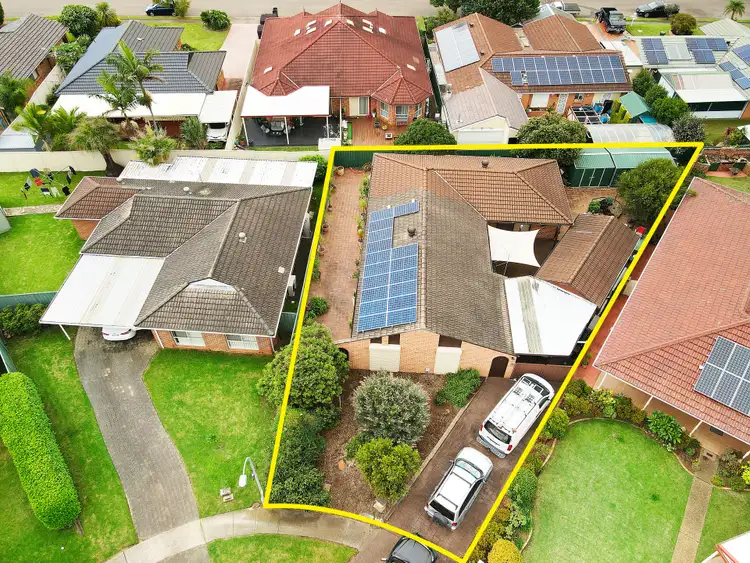 7 Batlow Place, Bossley Park NSW 2176