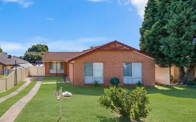 11 Gypsum Place, Eagle Vale NSW 2558
