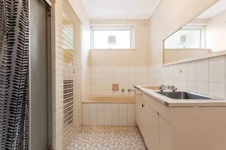 Fourth view of Homely apartment listing, 1/2A Frogmore Road, Carnegie VIC 3163