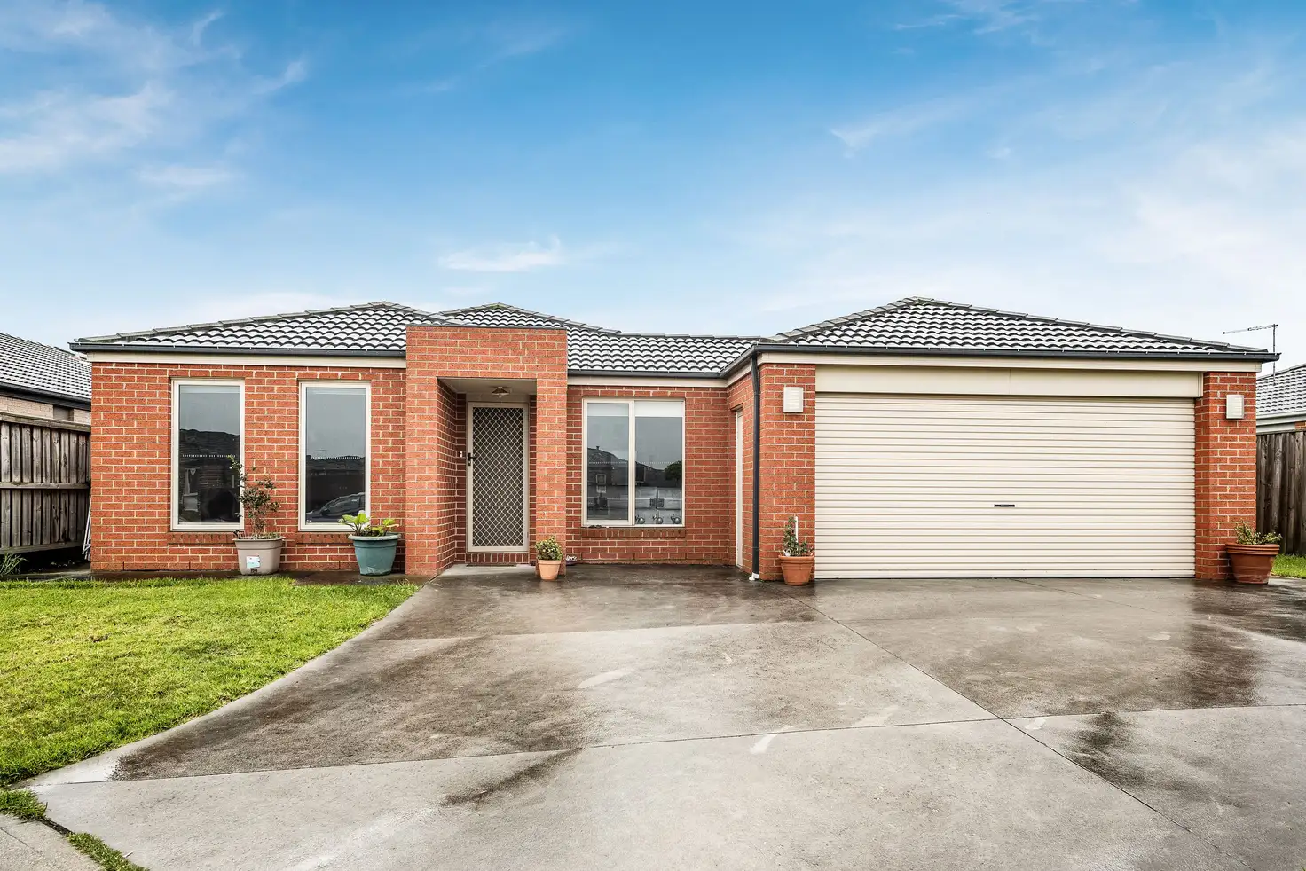 Main view of Homely house listing, 19 Spinebill Court, Pakenham VIC 3810