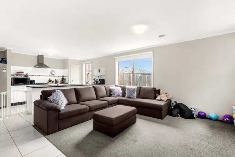 Third view of Homely house listing, 19 Spinebill Court, Pakenham VIC 3810