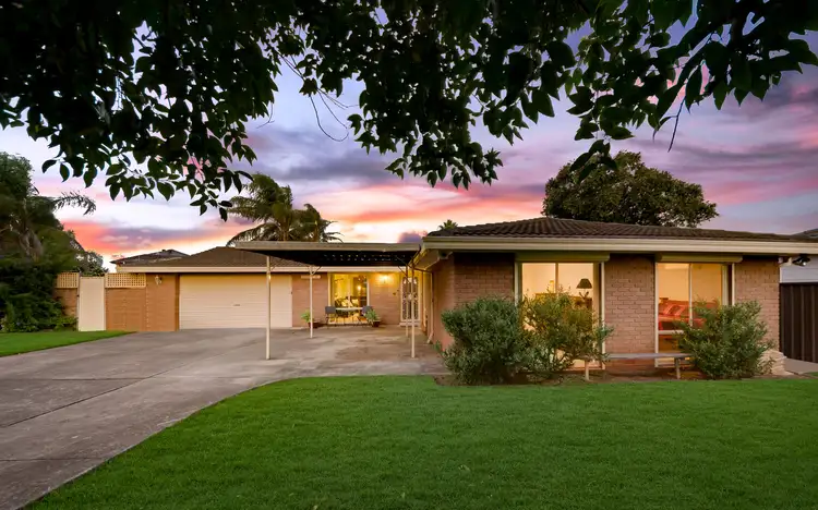 11 Hagen Place, Glenfield NSW 2167