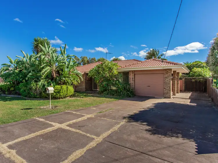 Second view of Homely house listing, 10 Arkwell Avenue, Rockingham WA 6168