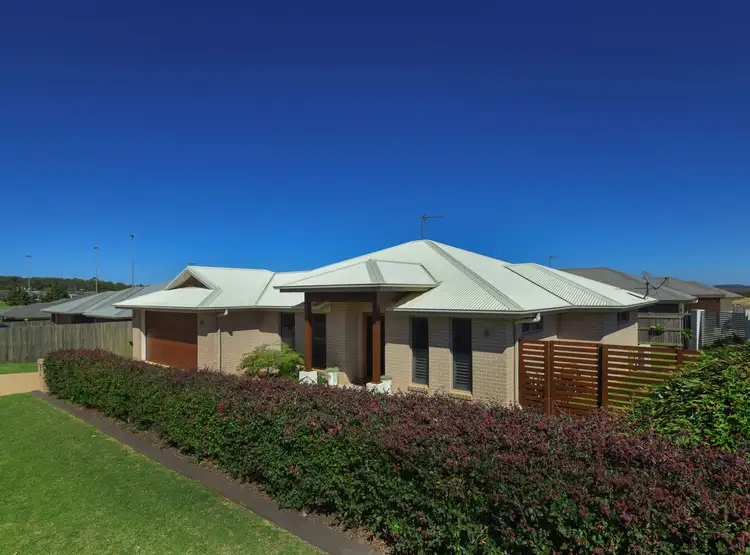 33 Wigan Avenue, Highfields QLD 4352