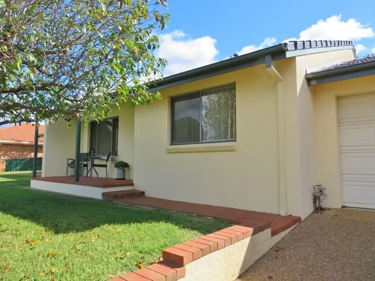 6/77 Thornhill Street, Young NSW 2594