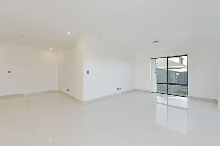 Fifth view of Homely house listing, 22 Travertine Street, Harrisdale WA 6112