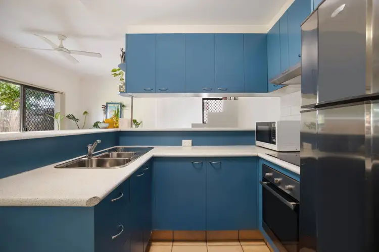 Fifth view of Homely unit listing, 3/8 St Kilda Avenue 'Tesoro Del Mara', Broadbeach QLD 4218