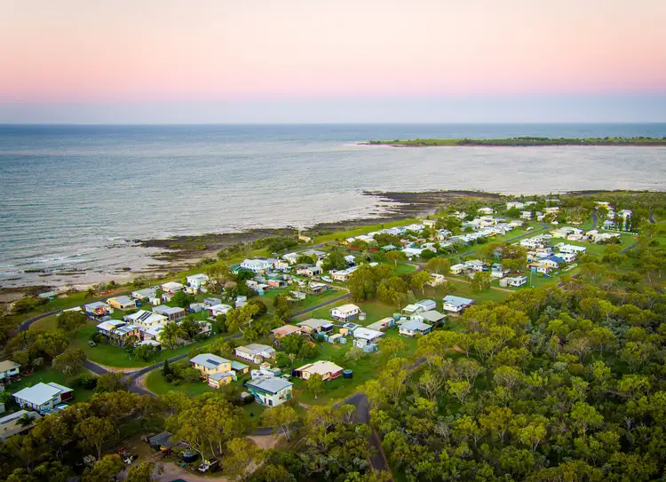 2 - 4 Pacific Cresent, Curtis Island QLD 4680