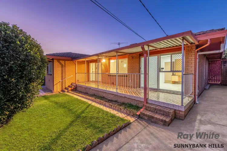 10 Pine Drive, Woodridge QLD 4114