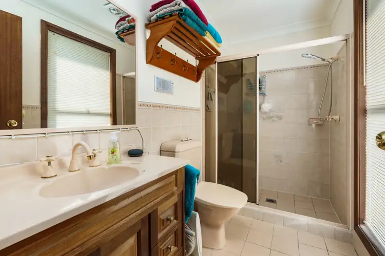 Sixth view of Homely house listing, 9 Strathroy Avenue, Oberon NSW 2787
