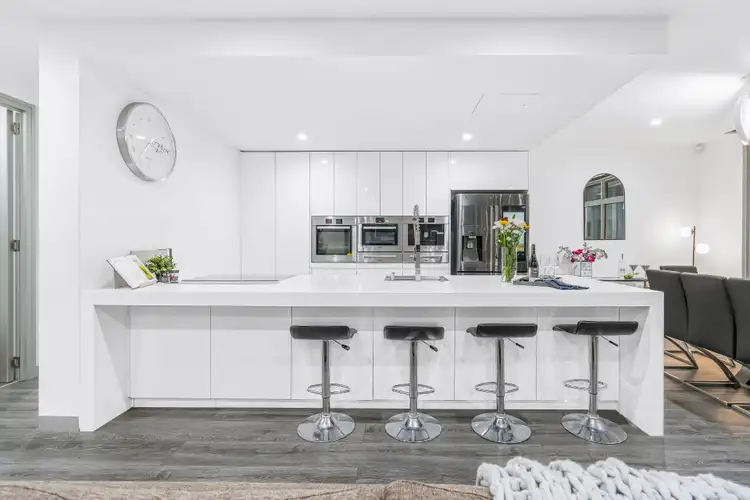Fourth view of Homely house listing, 5 Waterview Walk, Caroline Springs VIC 3023